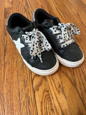 art class Black Glitter Star Lace-Up Sneakers with White Star